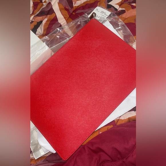 Iconic Red Givenchy Bambi Pouch - Picture 3 of 8